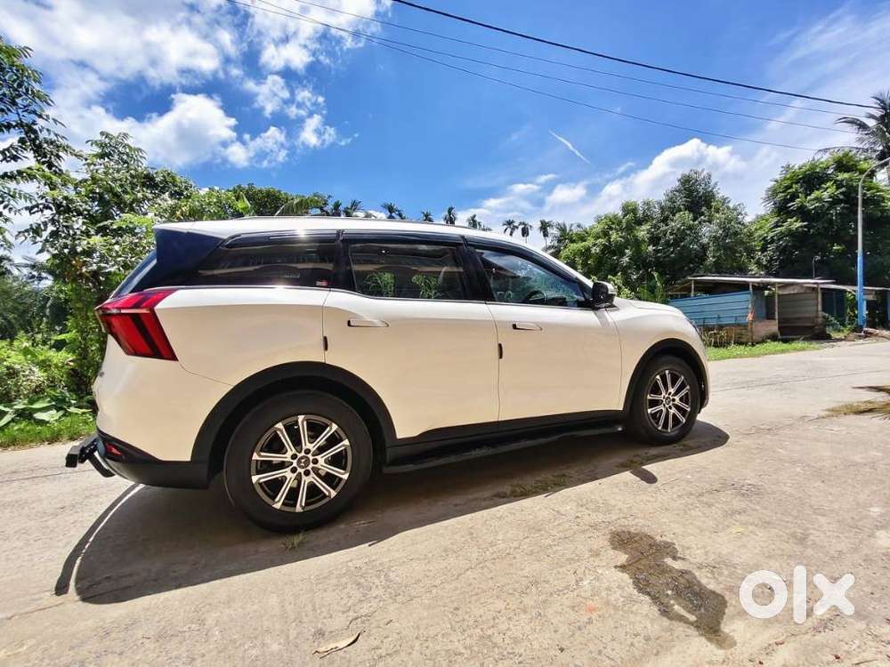 Mahindra Xuv700 2.2 Ax 7 Diesel Mt Luxury Pack Str, 2025, Diesel