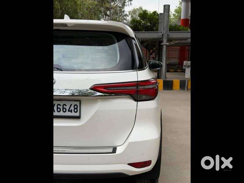 Toyota Fortuner 4x2 At 2.7 Petrol, 2024, Petrol