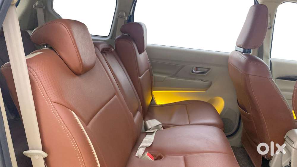 Maruti Suzuki Ertiga Zxi At Petrol, 2020, Petrol