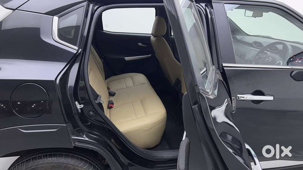 Nissan Magnite 1.0 Xv Premium Turbo Cvt, 2022, Petrol