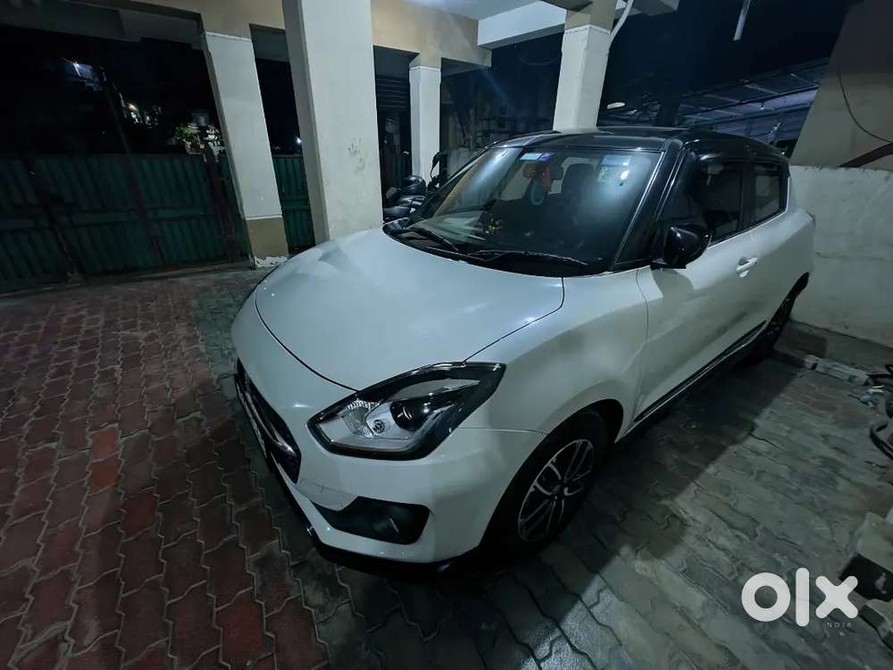 Maruti Suzuki Swift 2023 Petrol 48000 Km Driven. Zxi Dual Tone