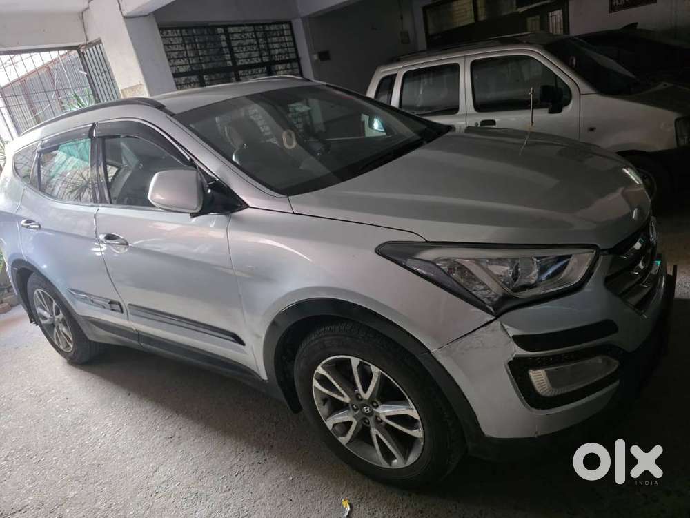 Selling Fully Automatic Well Maintained Car At Very Reasonable Pricer
