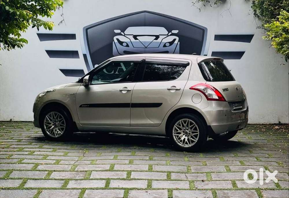 Maruti Suzuki Swift Vxi Optional, 2013, Petrol