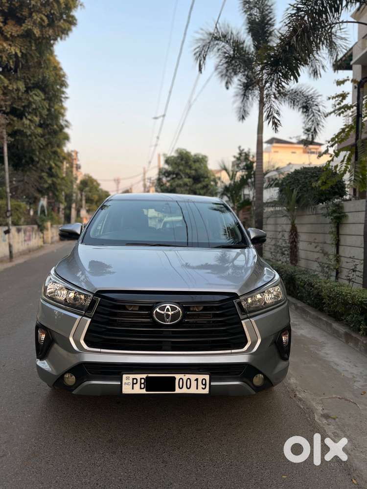 Toyota Innova Crysta 2.4 Gx Limited Edition At 7 Str, 2022, Diesel