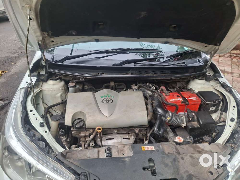 Toyota Yaris V Cvt, 2020, Petrol