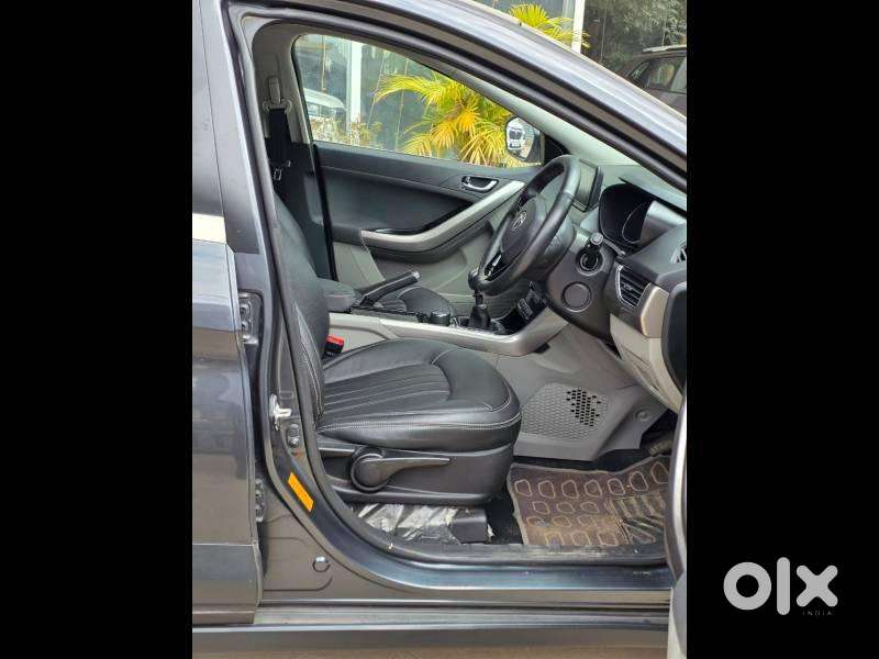 Tata Nexon 1.2 Revotron Xz Plus Dual Tone, 2019, Petrol