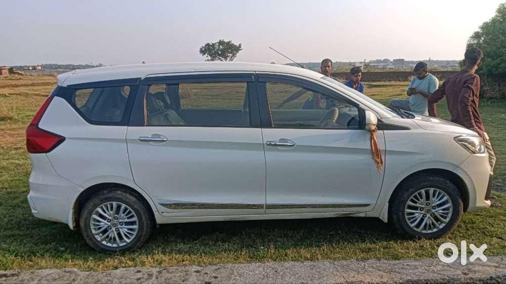 Top Model Ertiga Smart Hybrid In Built Camera