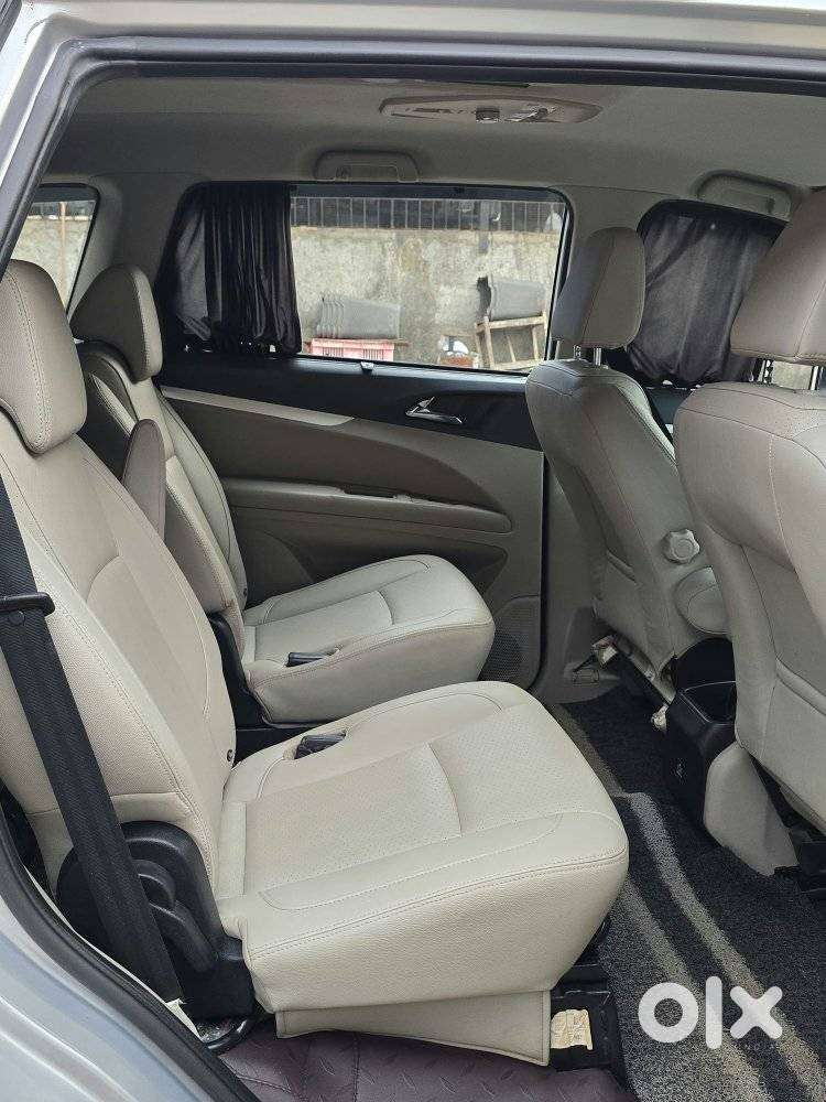 Mahindra Marazzo M8, 2019, Diesel