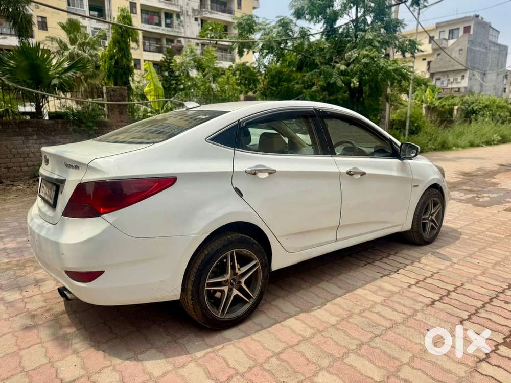 Hyundai Verna Fluidic 2012 Diesel Manual