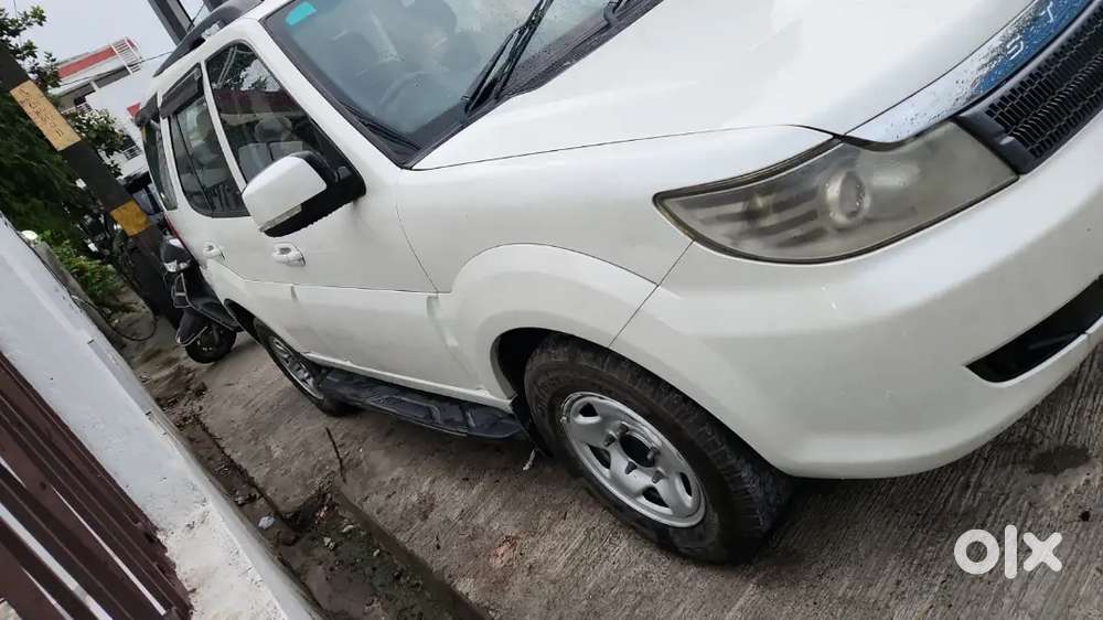Tata Safari Storme Lx 2015