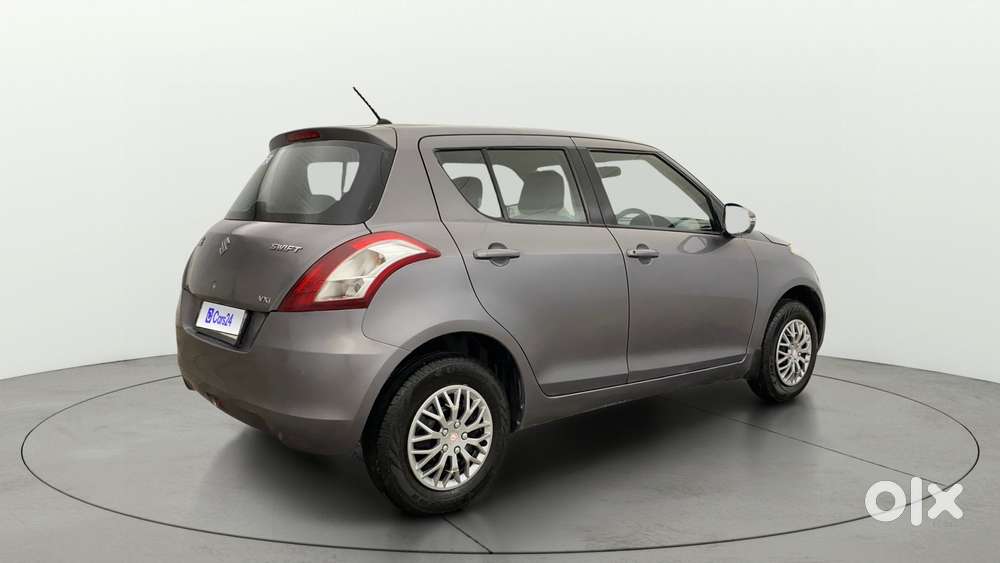 Maruti Suzuki Swift Vxi, 2015, Petrol