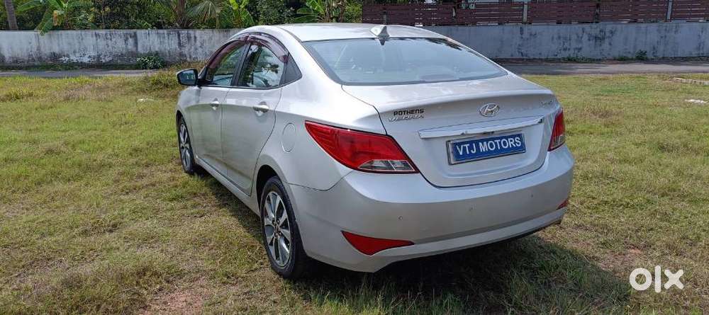 Hyundai Verna Fluidic 1.6 Vtvt Sx, 2016, Petrol