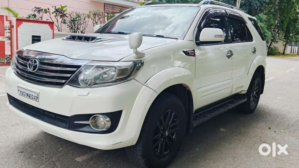 Toyota Fortuner 4x4 MT, 2013, Diesel