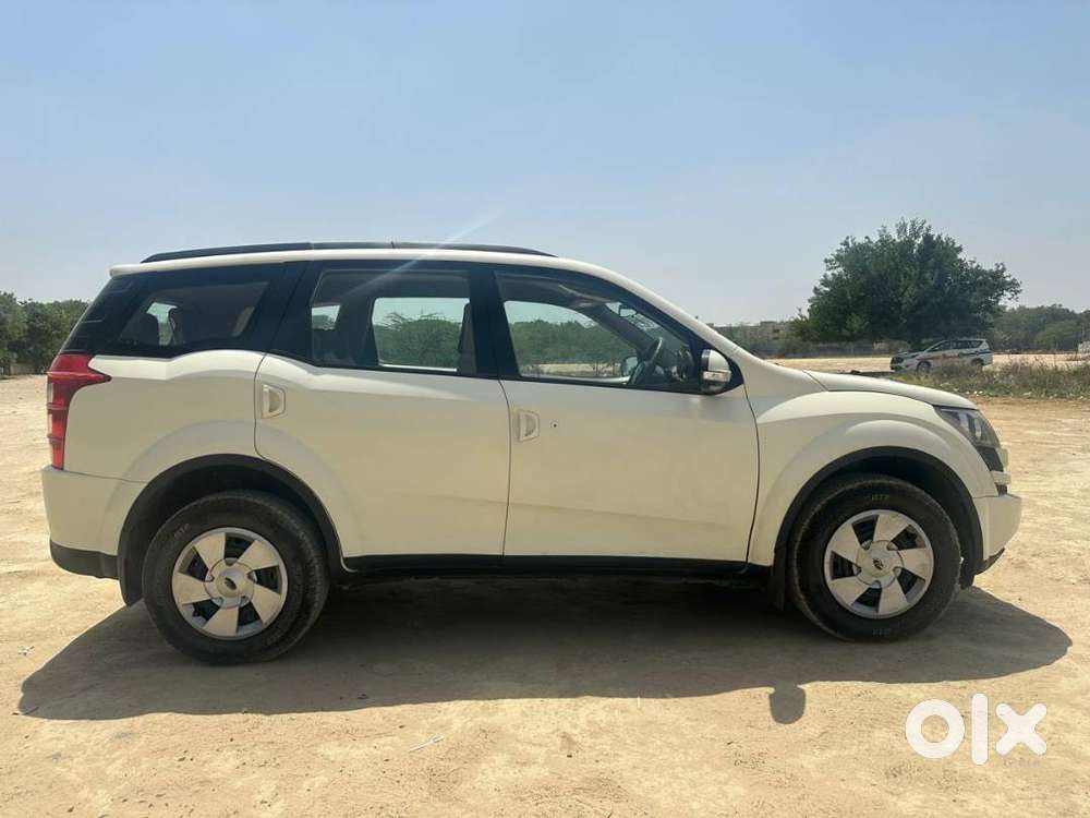Mahindra Xuv500 2015