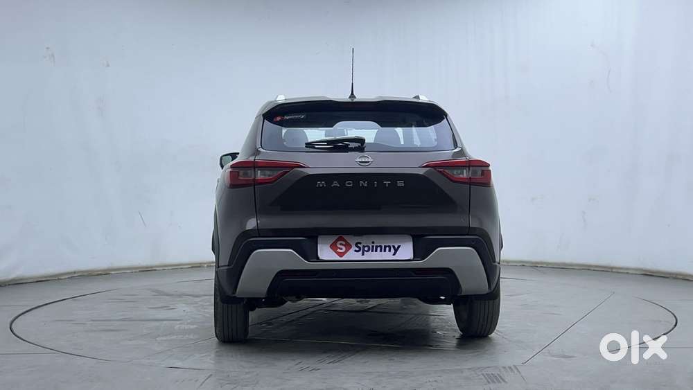 Nissan Magnite 1.0 Xv Premium, 2021, Petrol