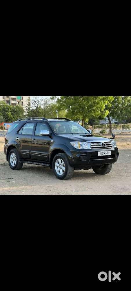 Toyota Fortuner 3.0 4x4 Manual, 2011, Diesel