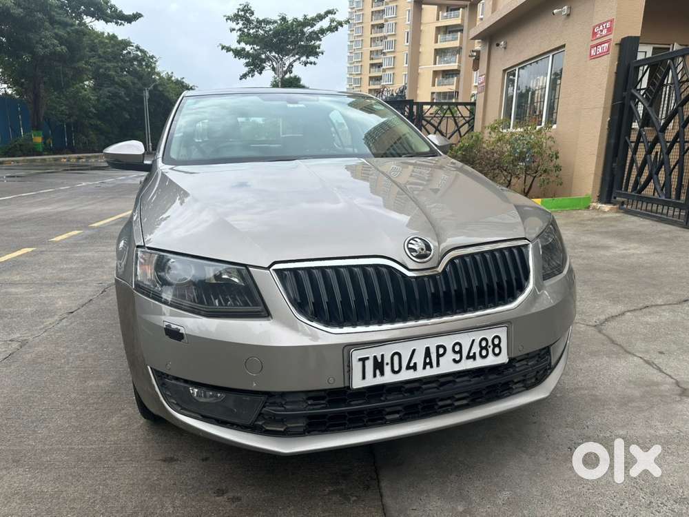 2015 Skoda Octavia Petrol Automatic Elegance, Sunroof, 2nd Own, 56k Km