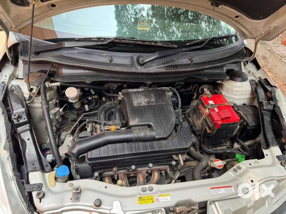 Maruti Suzuki Swift Vxi, 2016, Petrol