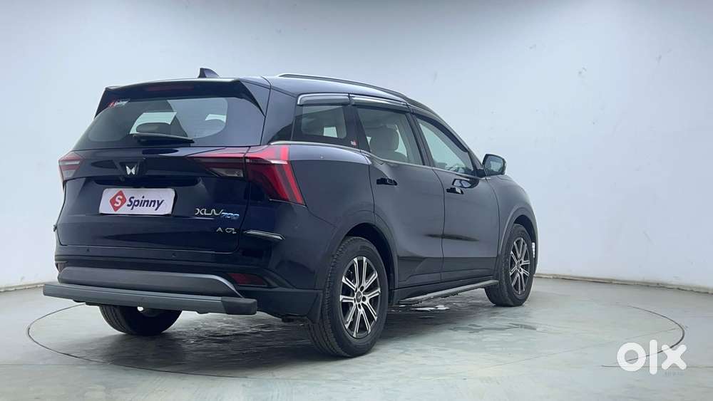 Mahindra Xuv700 2.2 Ax 7 Diesel At Str, 2023, Diesel