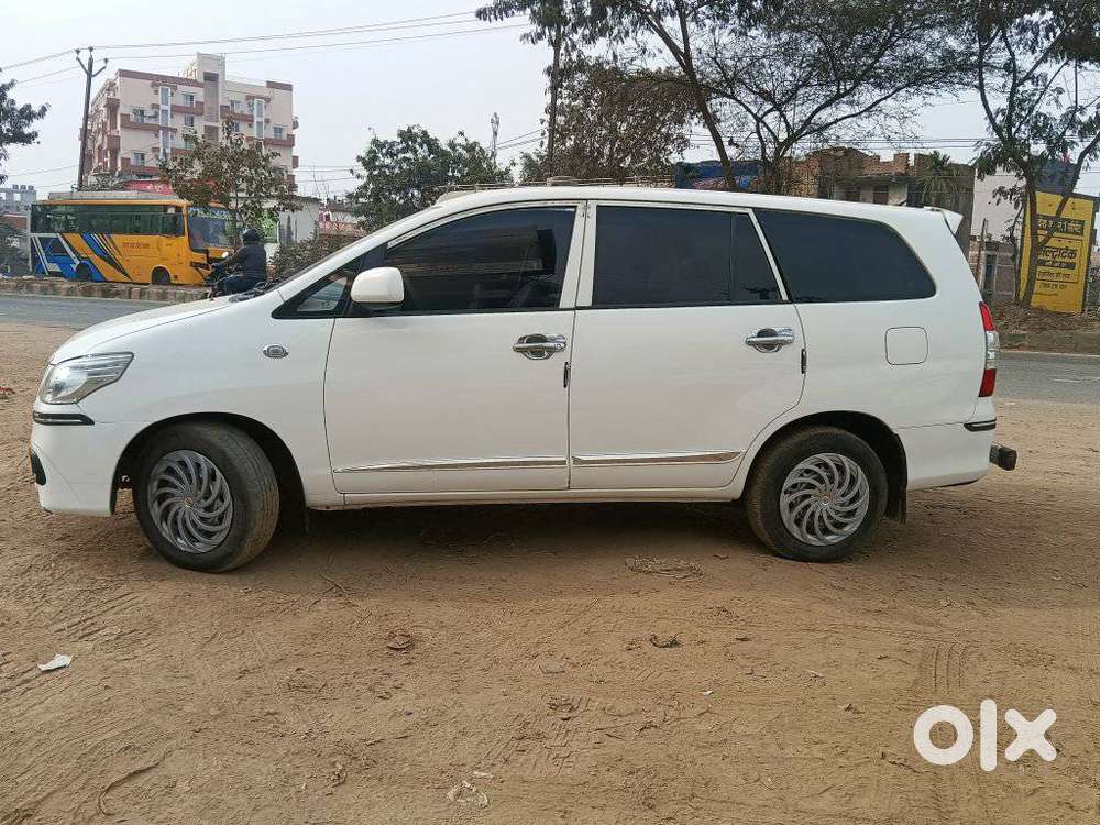 Toyota Innova 2.0 Gx 8 Seater, 2016, Diesel