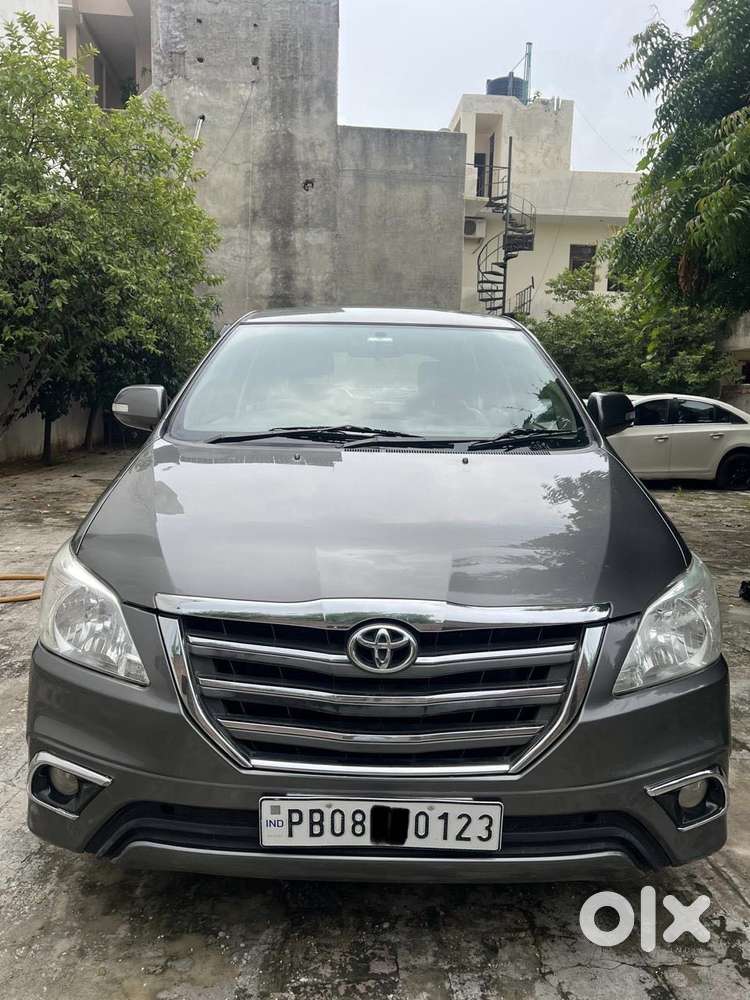 Toyota Innova 2.5 Z Diesel 7 Seater Bs Iv, 2014, Diesel
