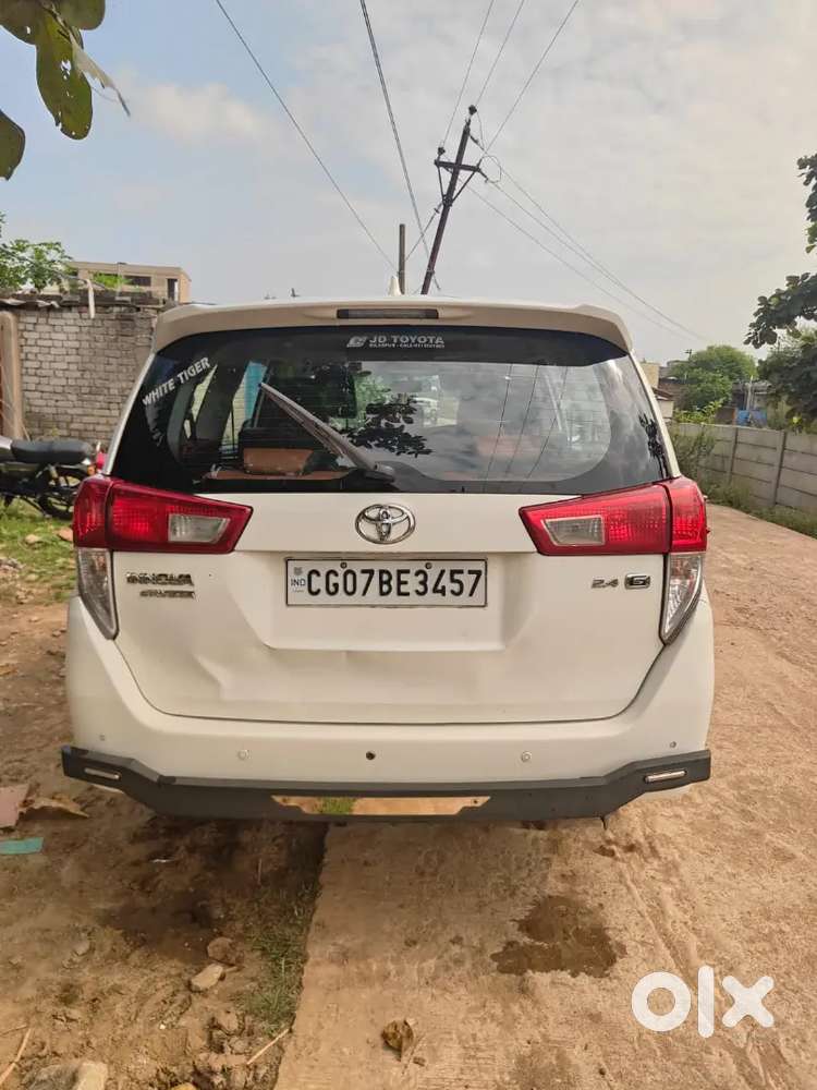 Toyota Innova Crysta 2017