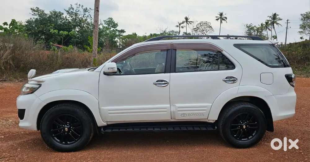 ഒറിജിനൽ കേരള Fortuner (4×4)
Manual Drive
Registration:2014
Km:290000