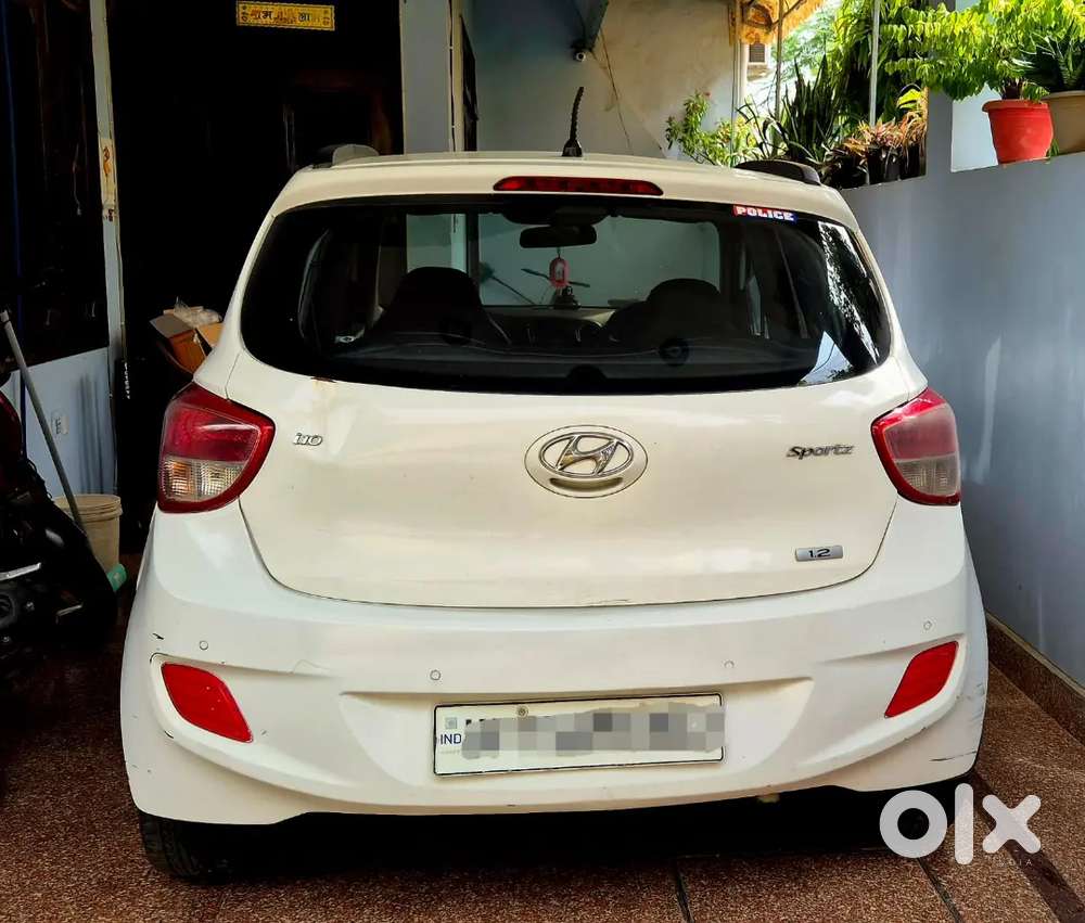 Hyundai Grand I10 Sportz Km Driven
