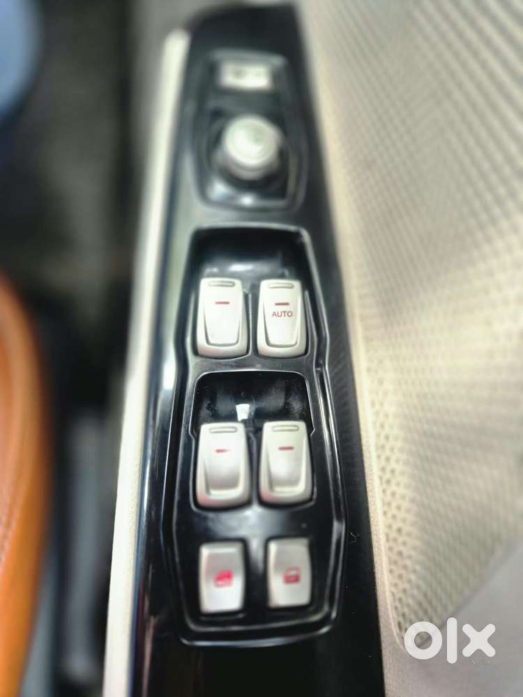 Mahindra Xuv300 W8 Diesel, 2019, Diesel
