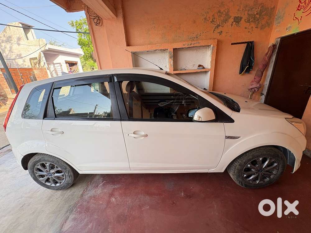 Ford Figo 2015