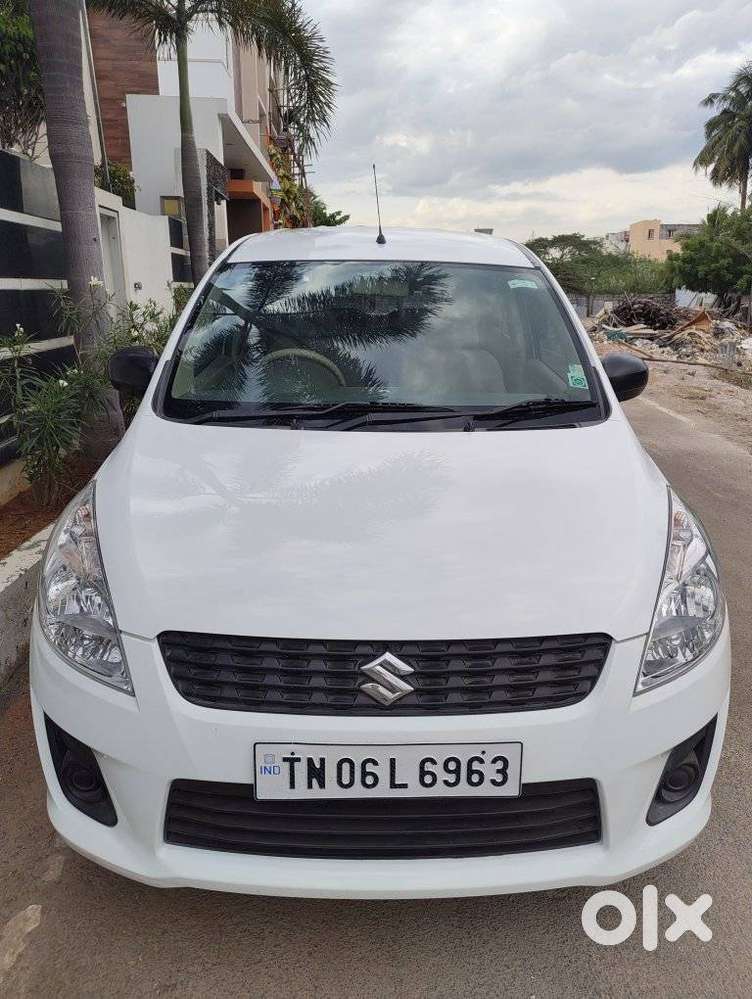Maruti Suzuki Ertiga Lxi, 2014, Petrol