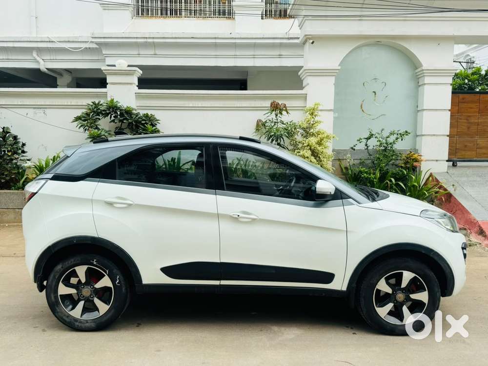 Tata Nexon 1.2 Revotron Xza Plus Dualtone, 2018, Diesel