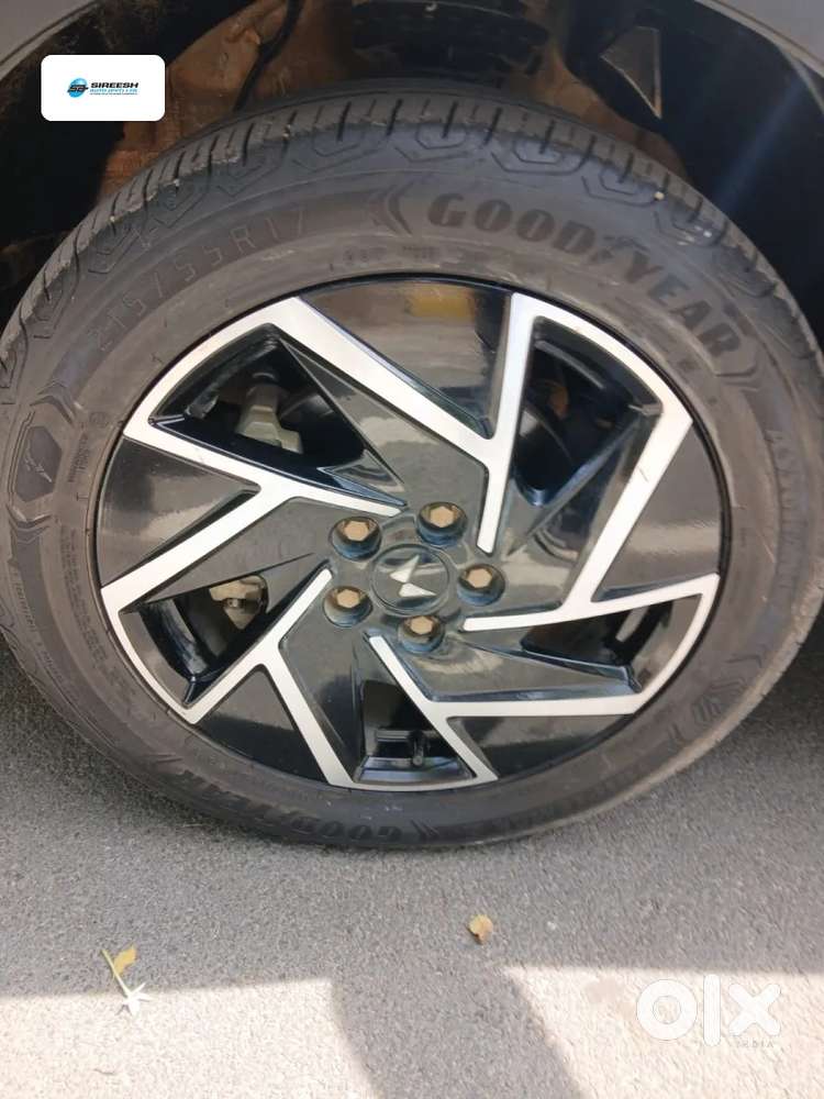 Mahindra Xuv 3xo Ax7 Diesel Mt, 2024, Diesel