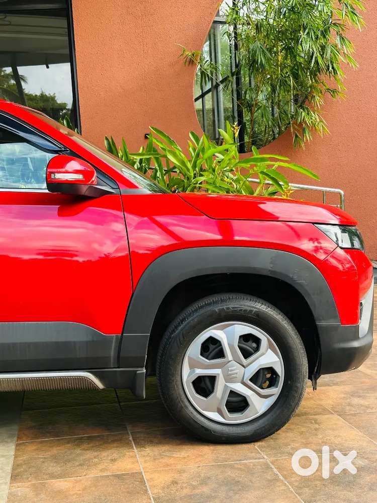 2023 Brezza Single Owner Petrol &  Company Fitted Cng 10484 Km