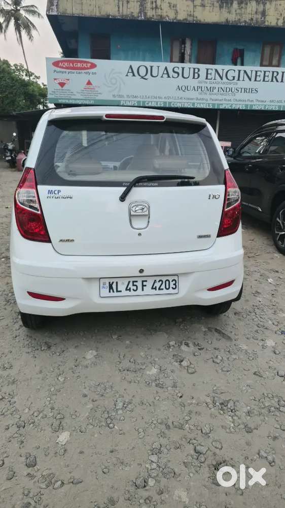 Lady Used For Dropping Children's To School.