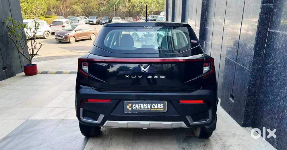Mahindra Xuv 3xo 2024 Ax5l
