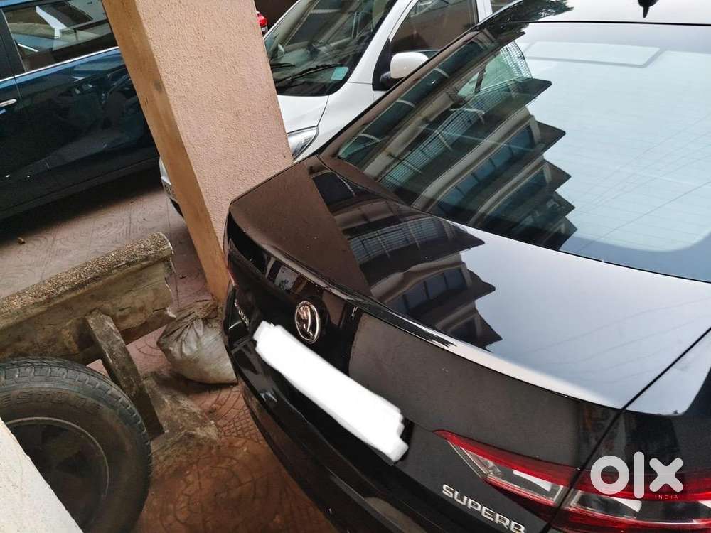 Skoda Superb 2016 Petrol 62000 Km Driven