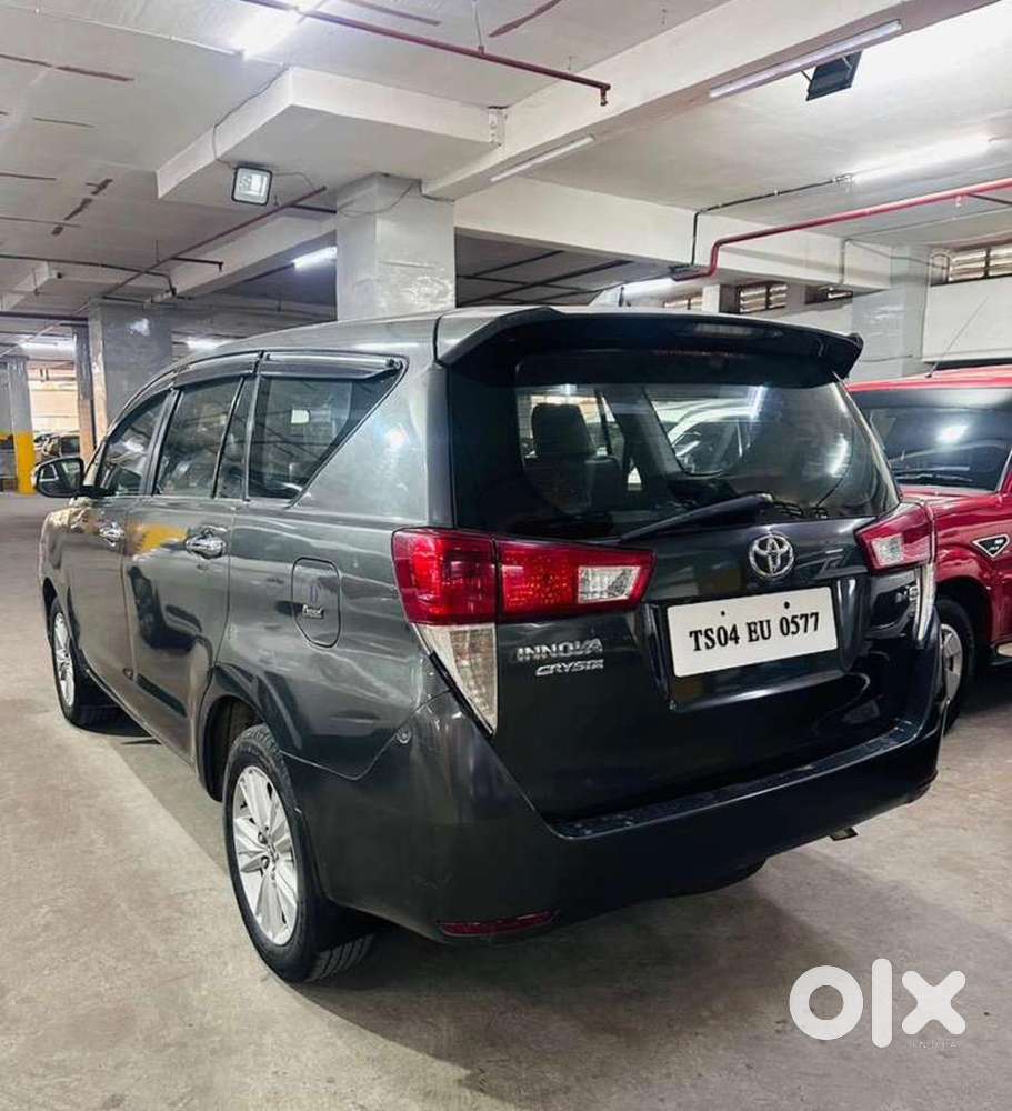 Toyota Innova Crysta 2018 Diesel 175000 Km Driven