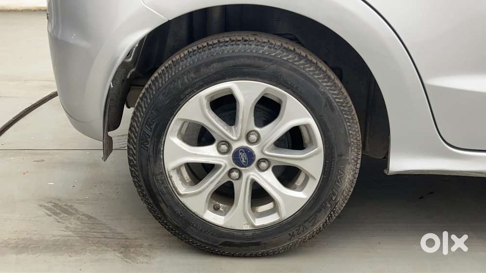 Ford Figo 2012-2015 Petrol Titanium, 2016, Petrol