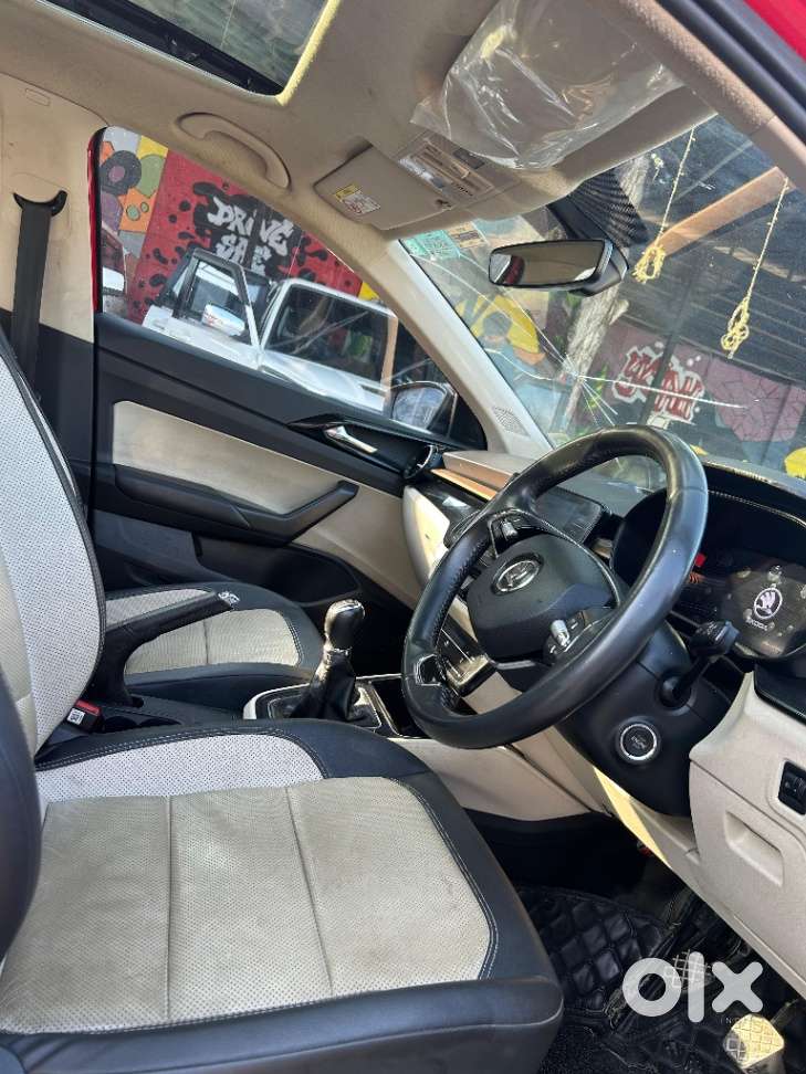 Skoda Slavia 1.0 Tsi Style, 2023, Petrol