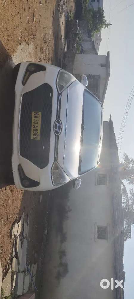 Hyundai Grand I10 2018 Diesel 122300 Km Driven