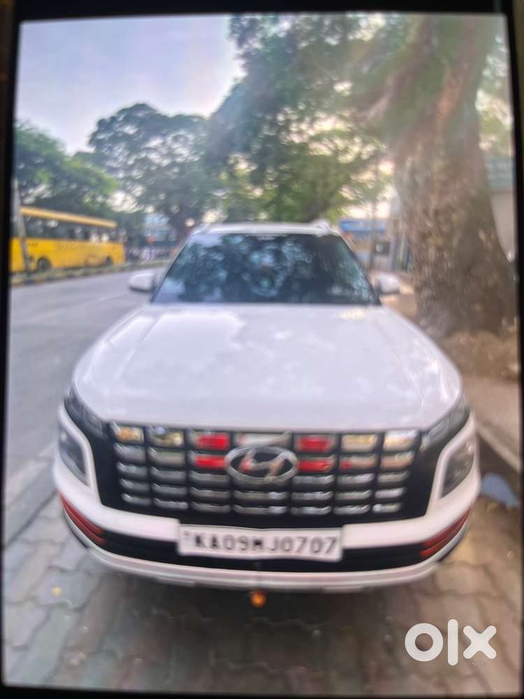 Hyundai New Venue Petrol Manual 2024