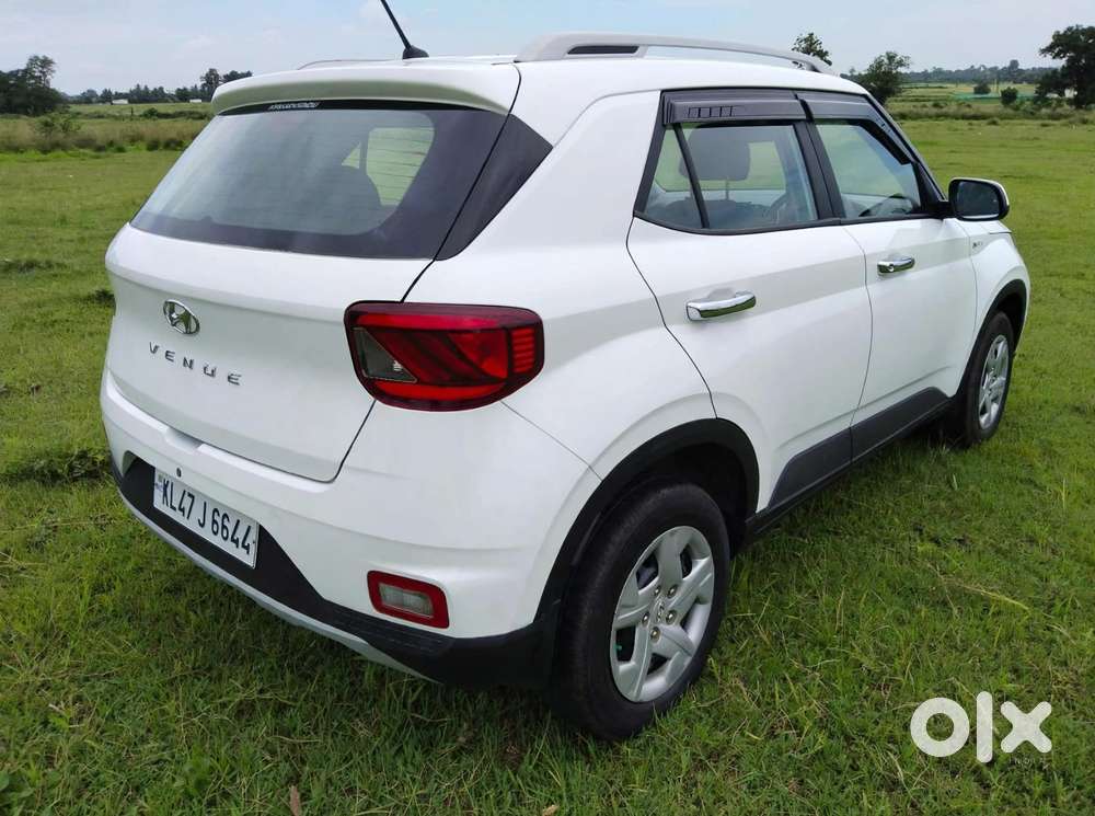 Hyundai Venue S, 2020, Petrol