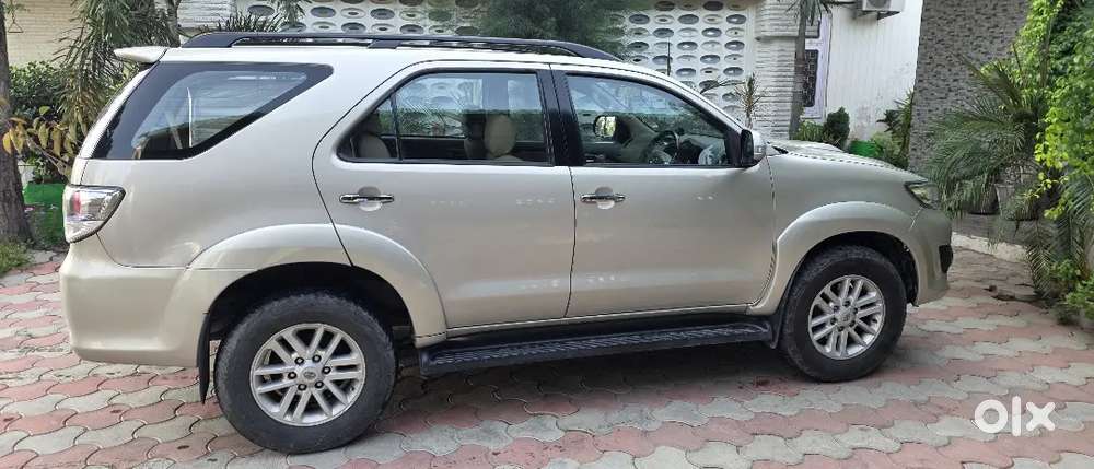 Toyota Fortuner 2013 Diesel Automatic Vip Number