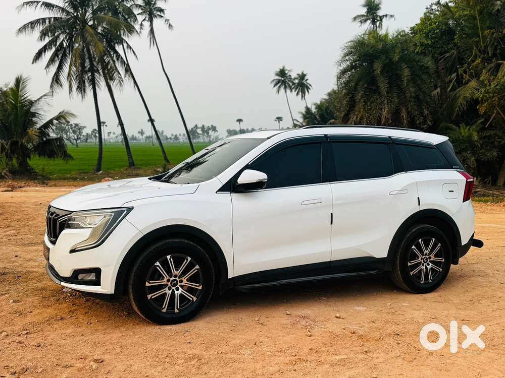 Mahindra Xuv700 2022 Diesel 120000 Km Driven
