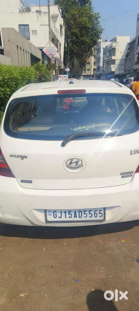 White I20 Asta