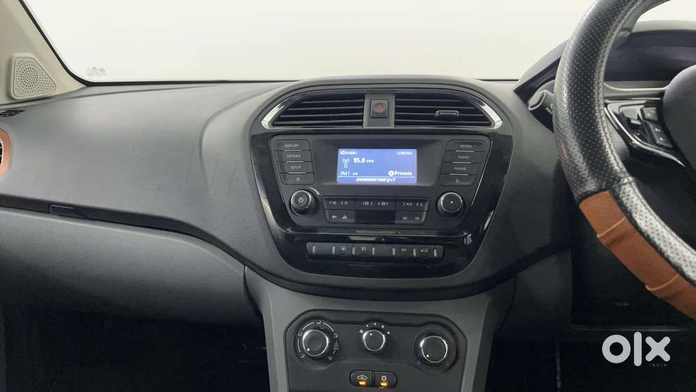 Tata Tigor Xz, 2017, Petrol