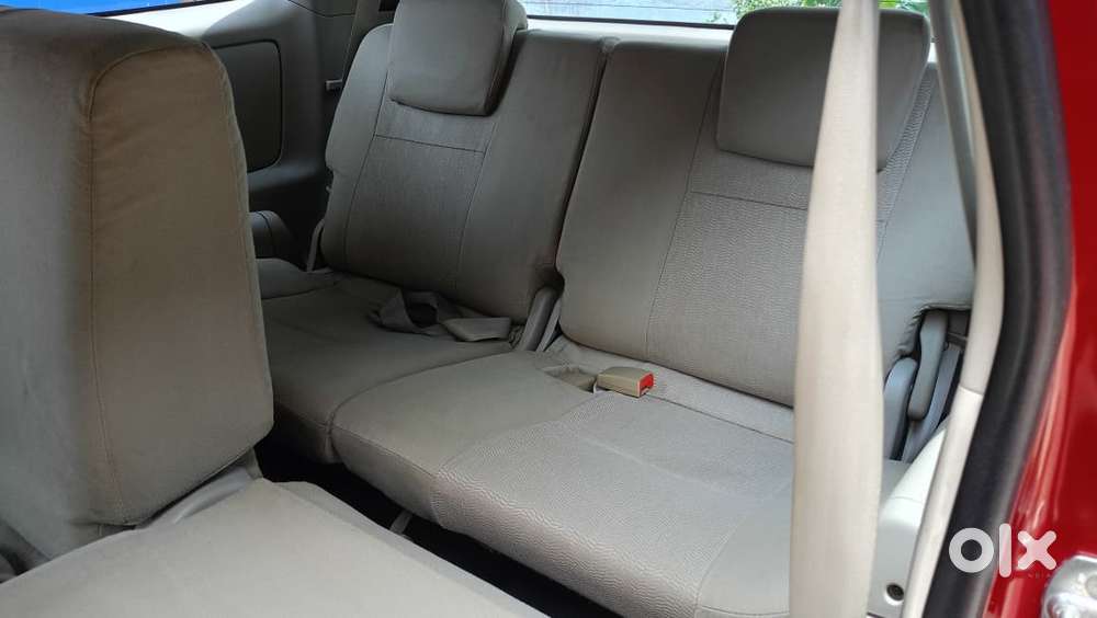 Toyota Innova 2.5 V 7 Str, 2011, Diesel