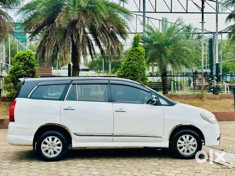 Toyota Innova 2.5 Gx 7 Str Bs-iii, 2010, Diesel