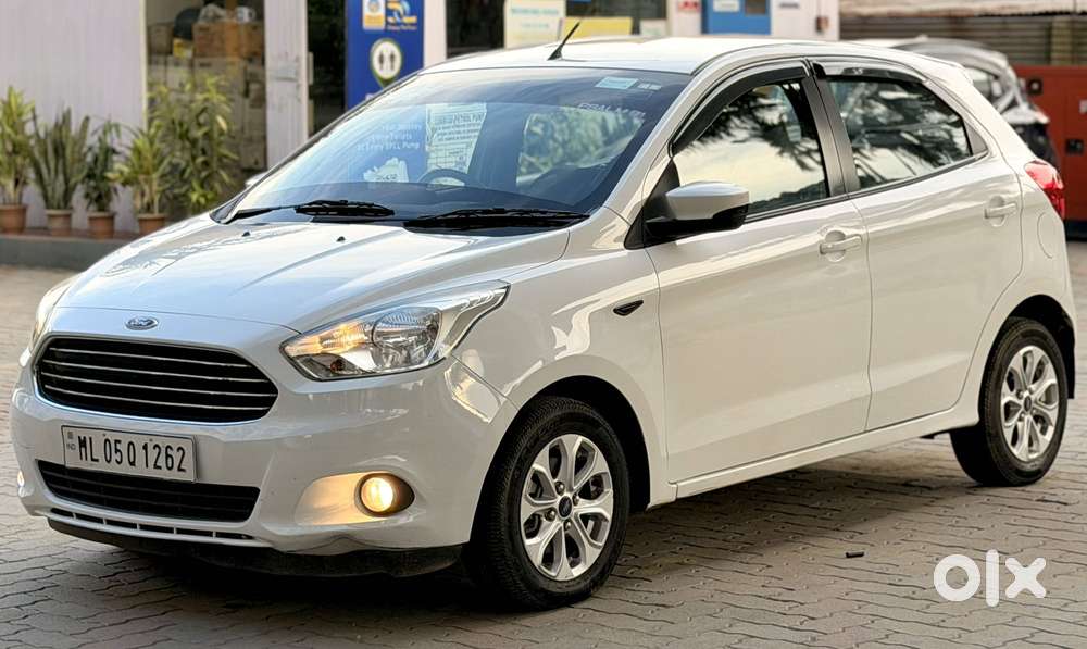 Ford Figo Titanium Blu, 2017, Petrol